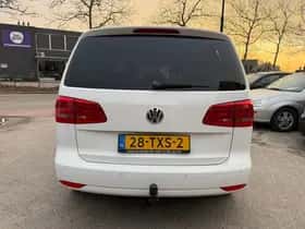 Volkswagen Touran (2012) thumbnail 6