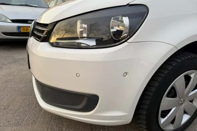 Volkswagen Touran (2012) thumbnail 7