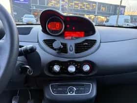 Renault Twingo (2011) thumbnail 11