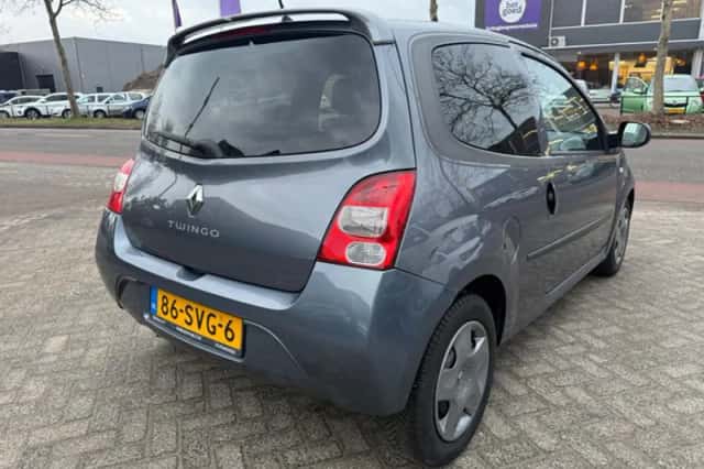 Renault Twingo (2011) thumbnail 3