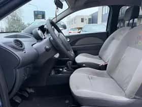 Renault Twingo (2011) thumbnail 8