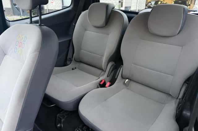 Renault Twingo (2011) thumbnail 9