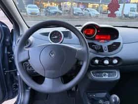 Renault Twingo (2011) thumbnail 10