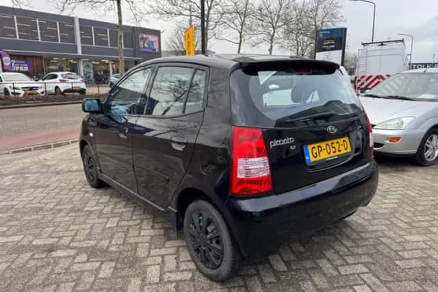 Kia Picanto (2007) thumbnail 3
