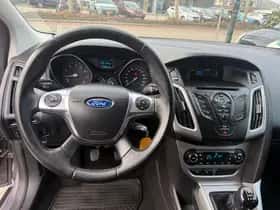 Ford Focus (2012) thumbnail 12