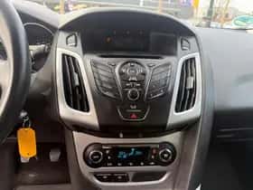 Ford Focus (2012) thumbnail 13