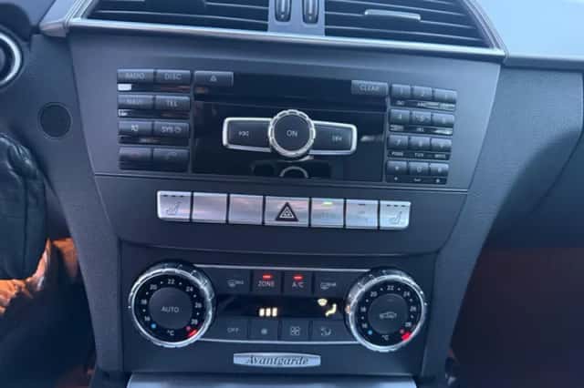 Mercedes-Benz C-Klasse (2012) thumbnail 14