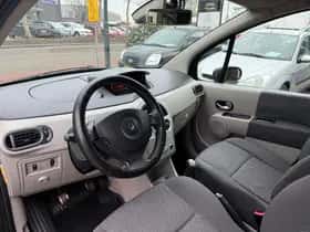 Renault Modus (2005) thumbnail 12