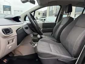 Renault Modus (2005) thumbnail 13