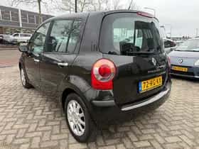 Renault Modus (2005) thumbnail 3