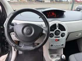 Renault Modus (2005) thumbnail 7