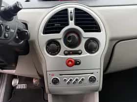 Renault Modus (2005) thumbnail 9