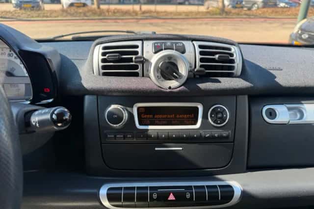 Smart Fortwo (2013) thumbnail 11