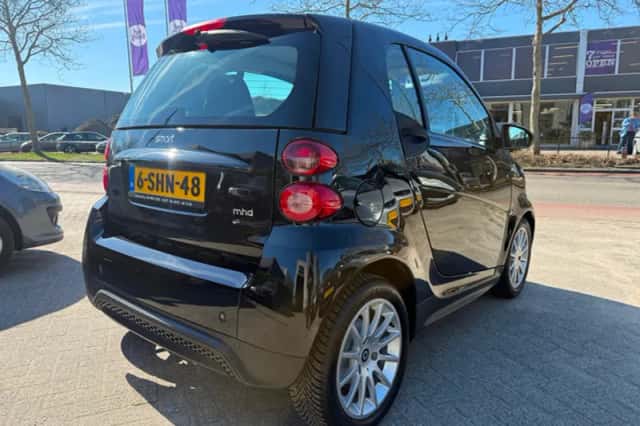 Smart Fortwo (2013) thumbnail 3
