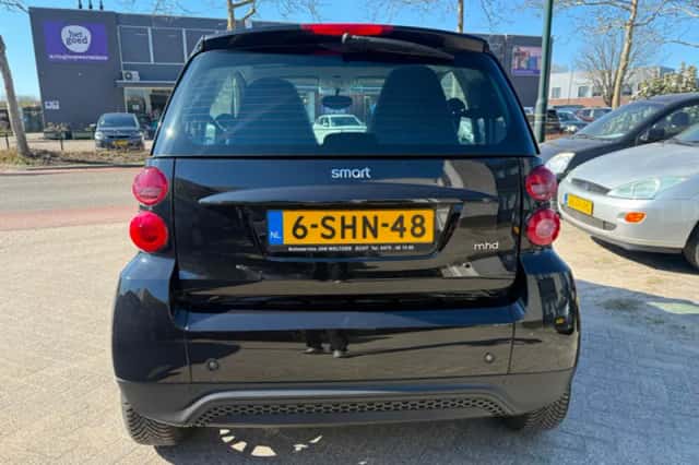 Smart Fortwo (2013) thumbnail 6