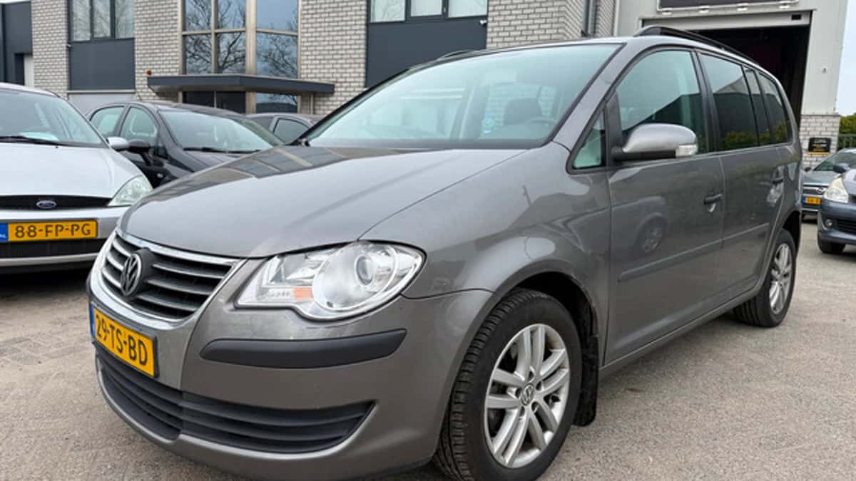 Volkswagen Touran (2007) — foto 1