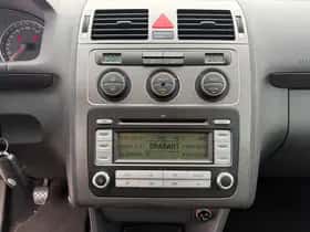 Volkswagen Touran (2007) thumbnail 12