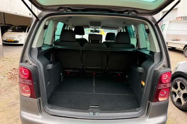 Volkswagen Touran (2007) thumbnail 17