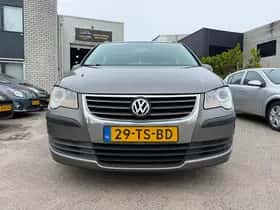 Volkswagen Touran (2007) thumbnail 5