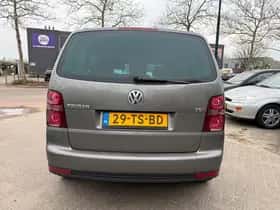 Volkswagen Touran (2007) thumbnail 6