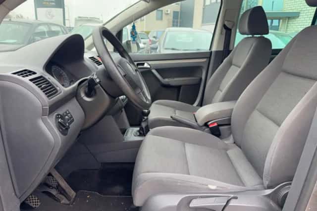Volkswagen Touran (2007) thumbnail 8