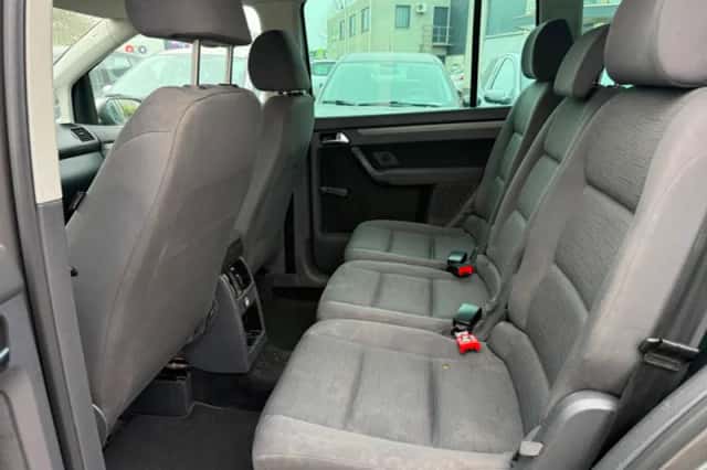 Volkswagen Touran (2007) thumbnail 9