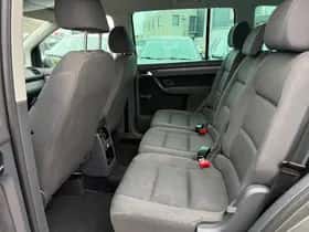 Volkswagen Touran (2007) thumbnail 9