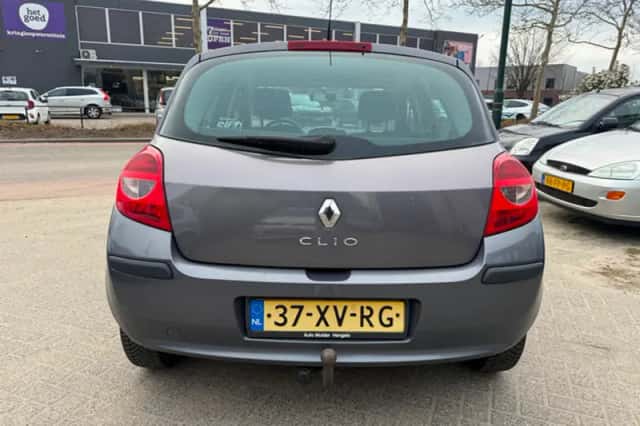 Renault Clio (2007) thumbnail 6