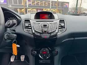 Ford Fiesta (2012) thumbnail 11