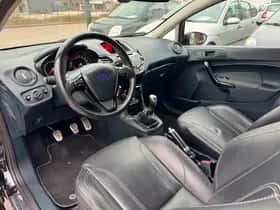 Ford Fiesta (2012) thumbnail 12