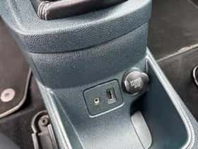Ford Fiesta (2012) thumbnail 18