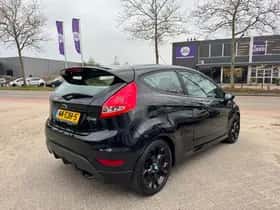 Ford Fiesta (2012) thumbnail 3