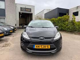 Ford Fiesta (2012) thumbnail 6