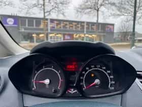 Ford Fiesta (2012) thumbnail 10