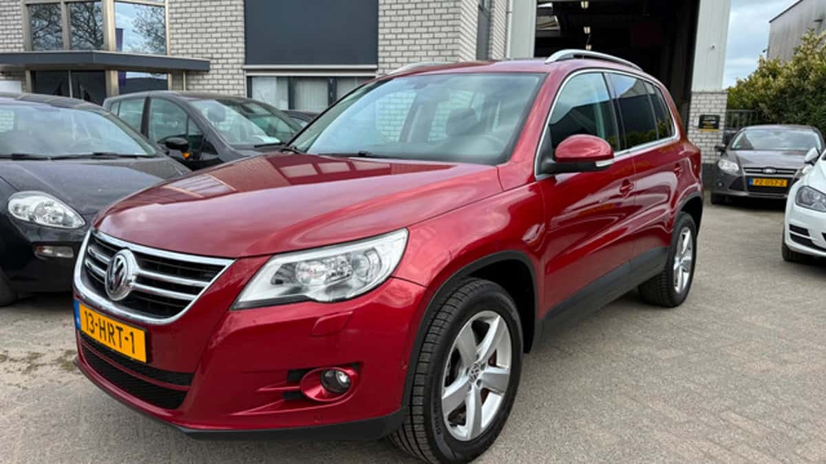 Volkswagen Tiguan (2009) — foto 1