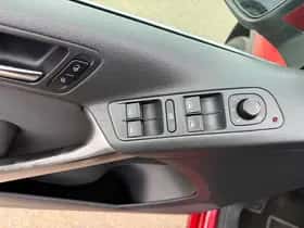 Volkswagen Tiguan (2009) thumbnail 17
