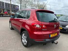 Volkswagen Tiguan (2009) thumbnail 4