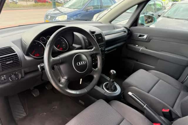 Audi A2 (2002) thumbnail 8