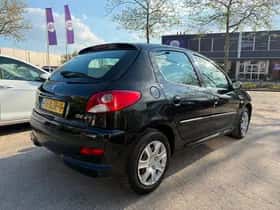Peugeot 206 (2009) thumbnail 3