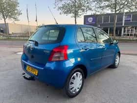 Toyota Yaris (2005) thumbnail 4