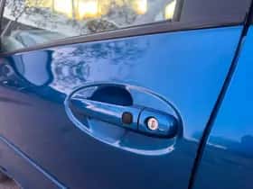 Toyota Yaris (2005) thumbnail 7