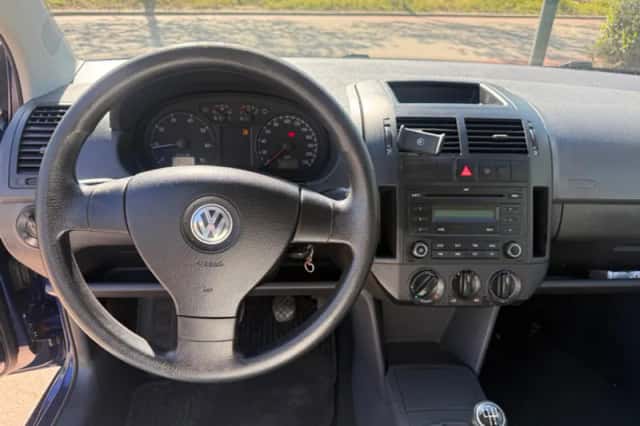 Volkswagen Polo (2008) thumbnail 11