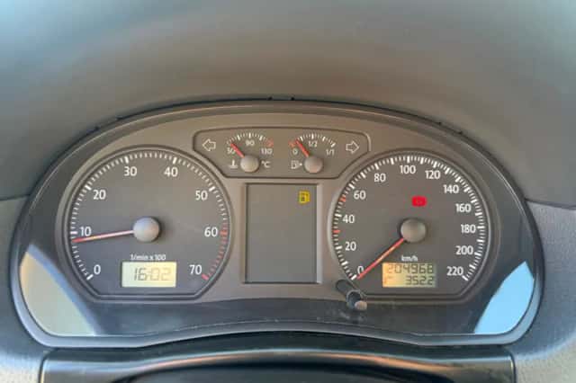 Volkswagen Polo (2008) thumbnail 12