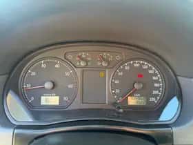 Volkswagen Polo (2008) thumbnail 12