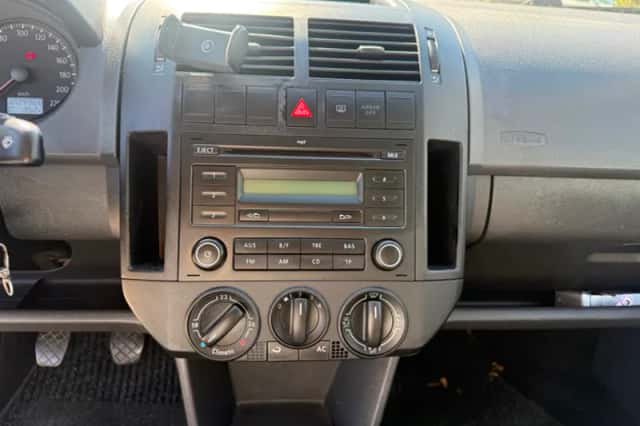 Volkswagen Polo (2008) thumbnail 13