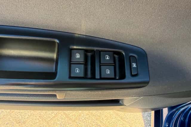 Volkswagen Polo (2008) thumbnail 14