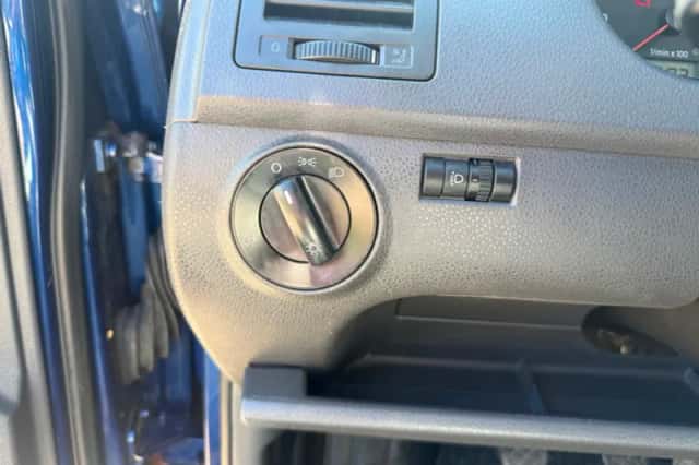 Volkswagen Polo (2008) thumbnail 15