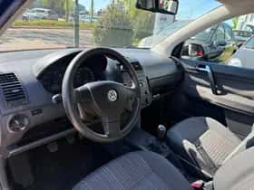 Volkswagen Polo (2008) thumbnail 8