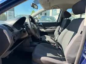 Volkswagen Polo (2008) thumbnail 9