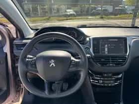 Peugeot 208 (2012) thumbnail 11